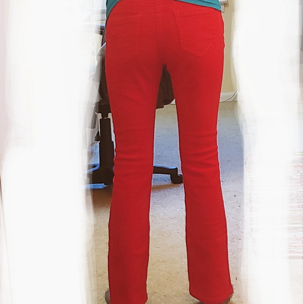 Red Distressed Style Jeans - Picture 4 of 12